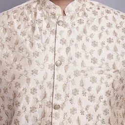 SOJANYA PLUS Kurta With Pyjamas & Nehru Jacket image 2
