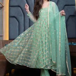 Label Shaurya Sanadhya Ethnic Motifs Embroidered Sequinned Kurta with Trousers & Dupatta image 3