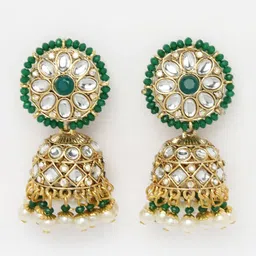 Sukkhi Gold-Plated Kundan-Studded & Pearl Beaded Choker Ethnic Necklace Jewellery Set image 5