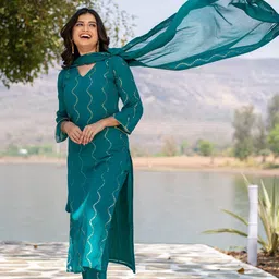 Label Shaurya Sanadhya Ethnic Motifs Embroidered Sequins Kurta With Trousers & Dupatta image 3