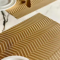 Mason Home 6-Pcs Textured Rectangular Heat Resistant Chevron Table Mats image 2