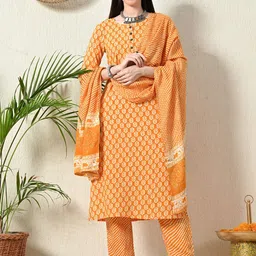 VIDHANI Women Floral Printed Regular Kurta with Trousers & With Dupatta-image-4