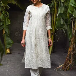 KARAJ JAIPUR Women Off White Embroidered Chikankari Kurta with Trousers & With Dupatta-image-8