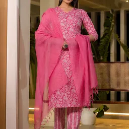 Yufta Floral Printed Regular Pure Cotton Kurta with Trouser & Dupatta-7