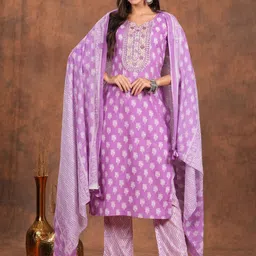 Vilgi Women Floral Printed Regular Mirror Work Pure Cotton Kurta with Trousers & With Dupatta-36