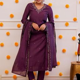 Sitanjali Floral Embroidered V-Neck Mirror Work Straight Kurta With Trousers & Dupatta-image-29