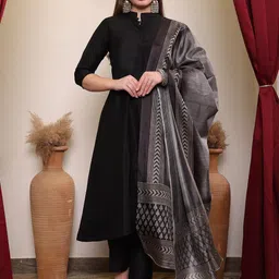 House of Pataudi Mandarin Collar Three-Quarter Sleeves A-Line Kurta Set-picture-15