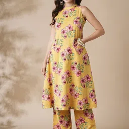 FASHOR Women Floral Printed Panelled Pure Cotton Kurta with Palazzos-32