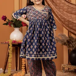 Biglilpeople Girls Floral Printed Angrakha Pure Cotton Kurta with Salwar-image-64