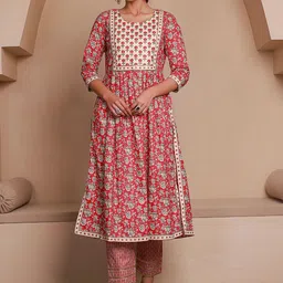 GULAB CHAND TRENDS Floral Printed Round Neck Three-Quarter Sleeves Pure Cotton Kurta Set-picture-45