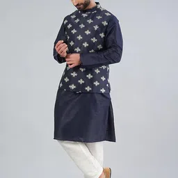 RNG Safawala Woven Design Mandarin Collar Long Sleeves Cotton Silk Kurta with Trousers-image-98