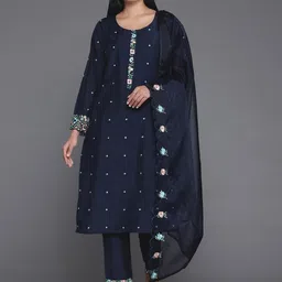 Libas Ethnic Motifs Embroidered Round Neck Long Sleeves Beads and Stones Kurta Set-23