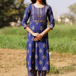 mokshi Women Bandhani Printed Regular Gotta Patti Kurta with Palazzos-14