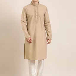 TheEthnic.Co Floral Yoke Design Regular Thread Work Pure Cotton Kurta with Trousers-picture-3