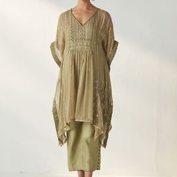 STUDIO BAGECHAA Embroidered Co-Ords Set-image-13