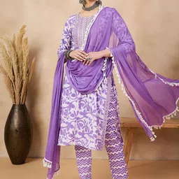 Anouk Floral Embroidered Round Neck Three-Quarter Sleeves Pure Cotton Kurta Set-11