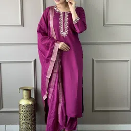 Siya Fashion Thread Work Round Neck Straight Kurta With Trousers And Dupatta-image-3