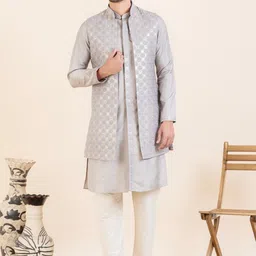 TheEthnic.Co Mandarin Collar Thread Work Straight Kurta With Pyjamas & Jacket-image-17