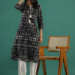 Sangria Ethnic Motifs Printed Pure Cotton Straight Kurta With Trousers-picture-38
