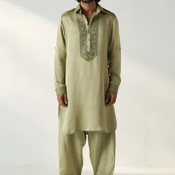 STUDIO BAGECHAA Men Ethnic Motifs Embroidered Regular Linen Kurta with Salwar-picture-44