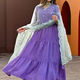 Vinya Yoke Design V-Neck Three-Quarter Sleeves Kurta Set With Dupatta-image-55