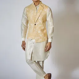 RNG Safawala Woven Design Mandarin Collar Long Sleeves Pure Cotton Kurta with Trousers-picture-32