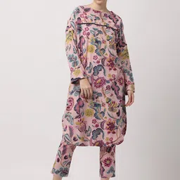 BLACK & BLAH BLAH Women Floral Printed Regular Pure Cotton Kurta with Trousers-picture-10