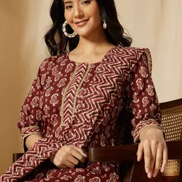 Ginni Arora Label Round Neck Paisley Printed Cotton Kurta with Trouser & Dupatta-22