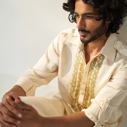 STUDIO BAGECHAA Men Floral Yoke Design Regular Thread Work Linen Kurta with Pyjamas image 3