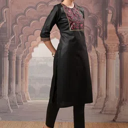 Vishudh Black Yoke Design Thread Work Kurta with Trouser & Dupatta image 3
