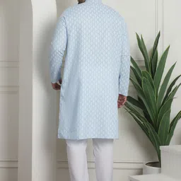 SOJANYA PLUS Plus Size Printed Mandarin Collar Kurta with Churidar Pyjama image 5