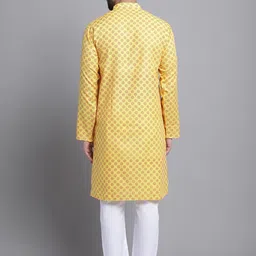 Armaan Ethnic Men Floral Printed Regular Kurta with Pyjamas image 4