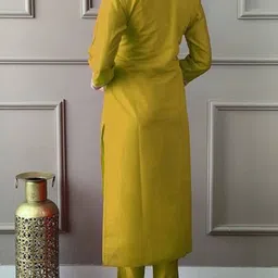 Siya Fashion Floral Thread Work Round Neck Straight Kurta with Trousers and Dupatta image 4