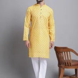 Armaan Ethnic Men Floral Printed Regular Kurta with Pyjamas image 2