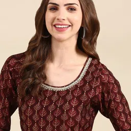 SHOWOFF Ethnic Motifs Printed Beads and Stones Kurta with Trousers-picture-0