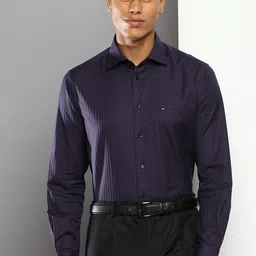 Tommy Hilfiger Men Navy Blue Checked Pure Cotton Formal Shirt-image-77