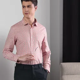 INVICTUS Men Easy Care Red & White  Checked Formal Shirt-11