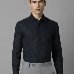 Louis Philippe Geometric Printed Spread Collar Full Sleeves Cotton Formal Shirt-image-43