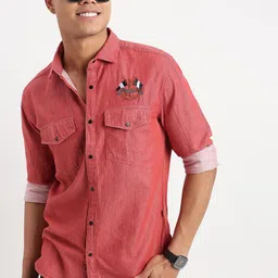SHOWOFF Standard Twill Spread Collar Slim Fit Cotton Casual Shirt-image-97