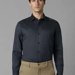 Louis Philippe Men Solid Spread Collar Pure Cotton Formal Shirt-picture-8