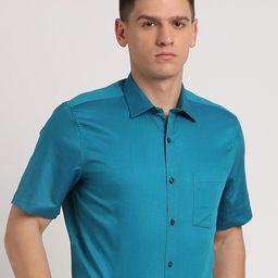 Turtle Spread Collar Short Sleeves Regular Fit Classic Cotton Formal Shirt-image-13