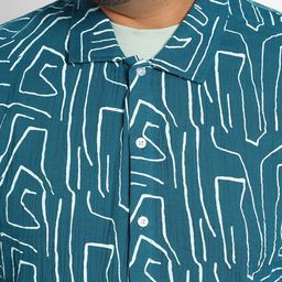 Instafab Plus Plus Size Classic Abstract Printed Casual Shirt image 5