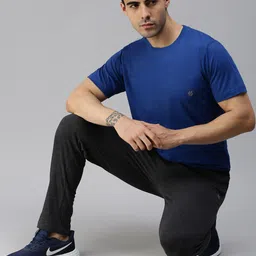 ONN Men Blue Solid T-shirt-image-71