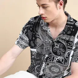 INVICTUS Club Slim Fit Ethnic Motifs Printed Cuban Collar Cotton Casual Shirt-picture-7