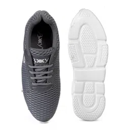 Bxxy Men Mesh High-Top Running Non-Marking Shoes image 5