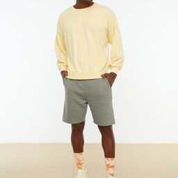 Trendyol Men High-Rise Casual Shorts-image-95