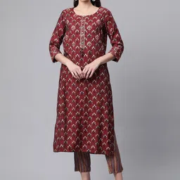 Divena Women Maroon Ethnic Motifs Printed Sequinned Chanderi Silk Kurta with Trousers-picture-24