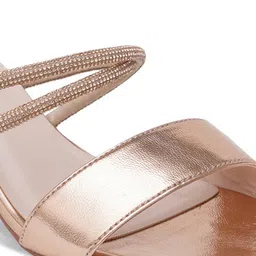 SHUZ TOUCH Nude-Coloured Block Heels image 2