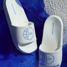 Jack & Jones Men BRUCE WORLD Printed Sliders-15