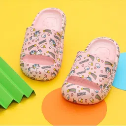 Yellow Bee Girls Pink & Black Printed Rubber Sliders-10